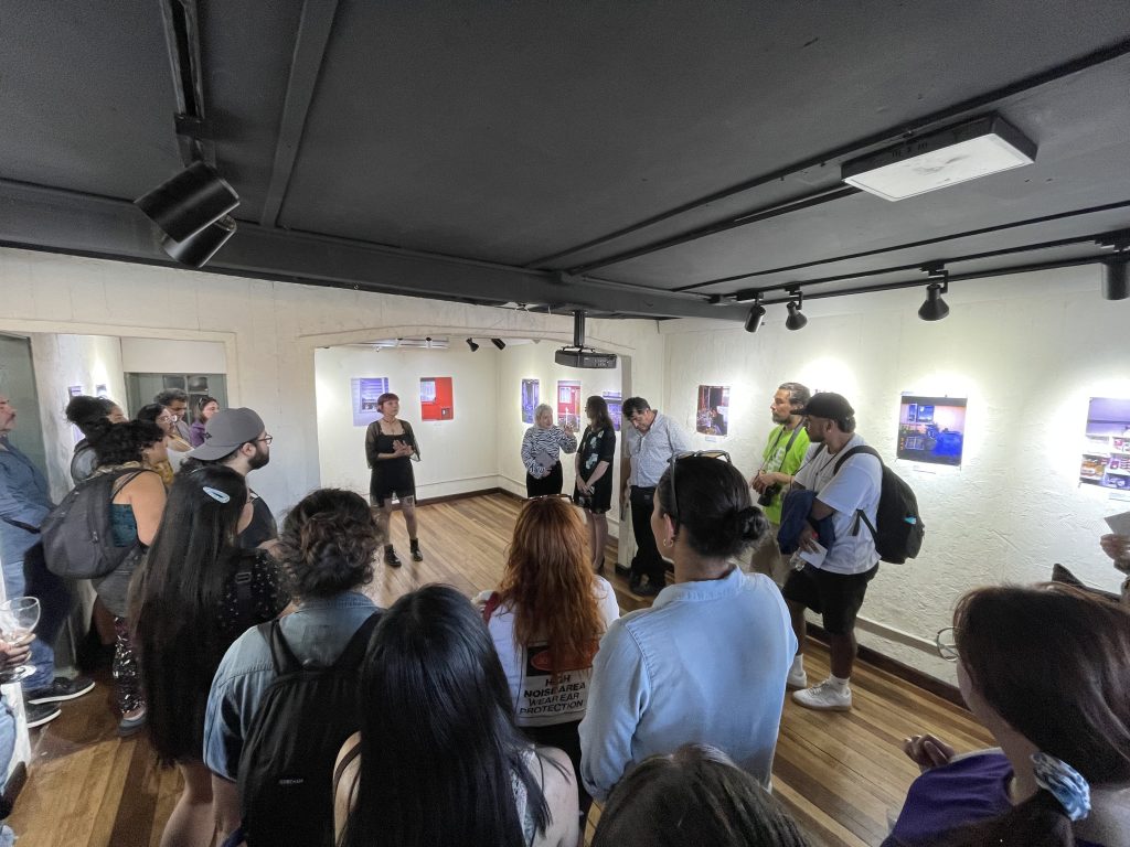 Galería de Arte Panichini - Miradas Gatunas